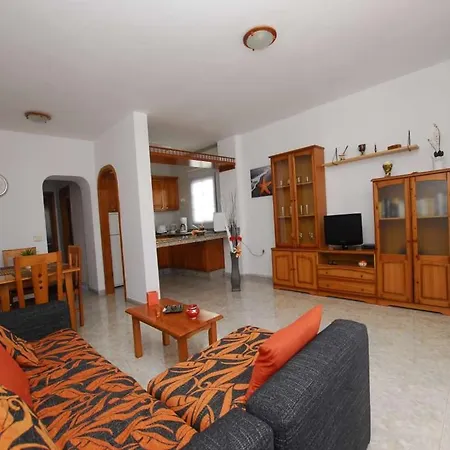 Arrieta Sleeps 4 Wifi T691514 Appartement *